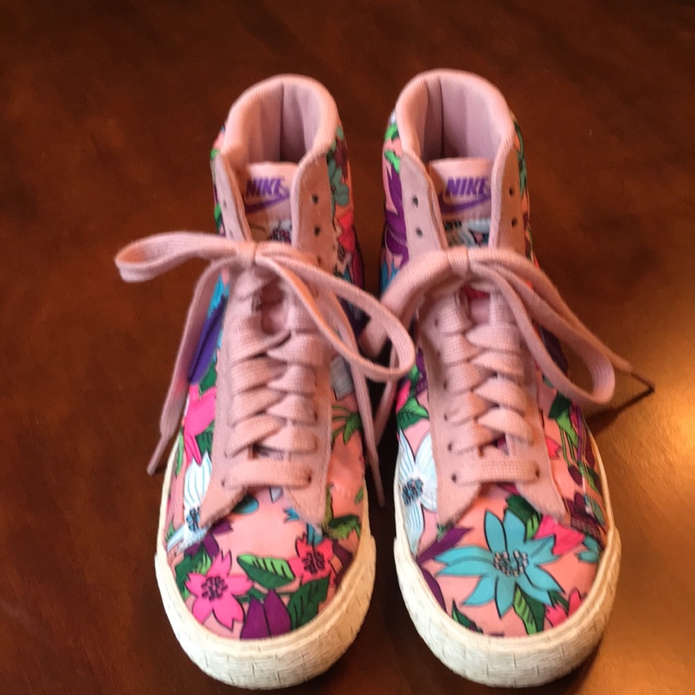 Nike Girls High Tops